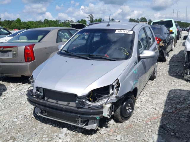KL1TD66E99B648856 - 2009 CHEVROLET AVEO LS SILVER photo 2