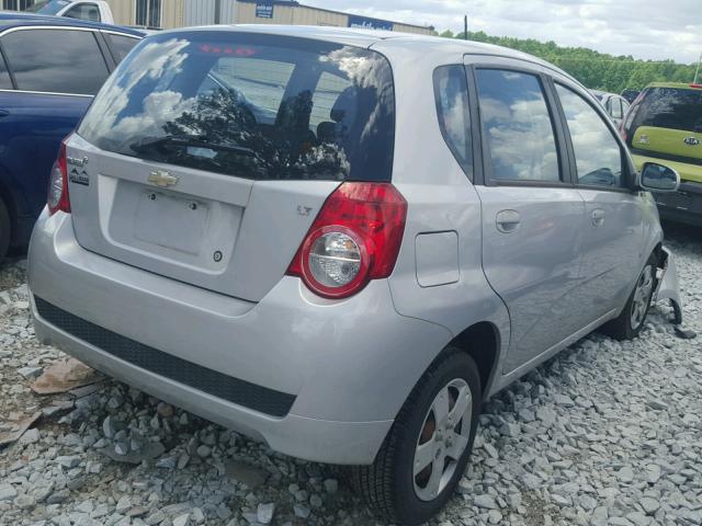 KL1TD66E99B648856 - 2009 CHEVROLET AVEO LS SILVER photo 4