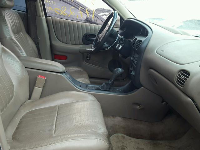 1G2WP52K02F210099 - 2002 PONTIAC GRAND PRIX WHITE photo 5