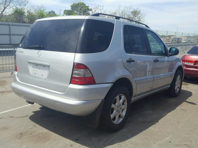 4JGAB72E1XA068890 - 1999 MERCEDES-BENZ ML 430 银色 照片 4