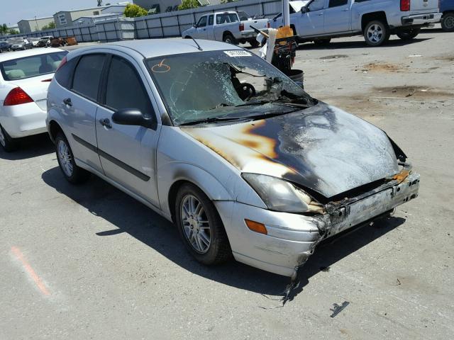 3FAFP37Z73R151665 - 2003 FORD FOCUS ZX5 GRAY photo 1