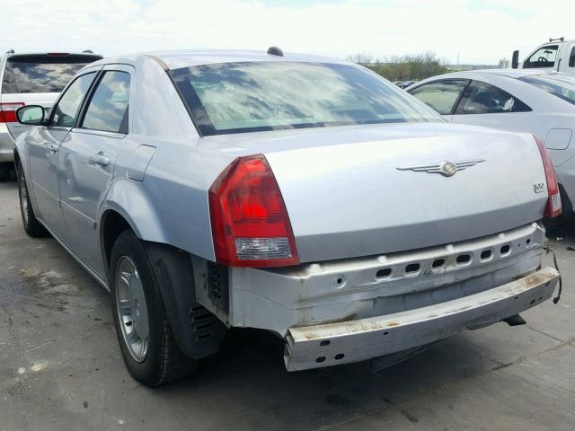 2C3JA53G65H649767 - 2005 CHRYSLER 300 TOURIN SILVER photo 3