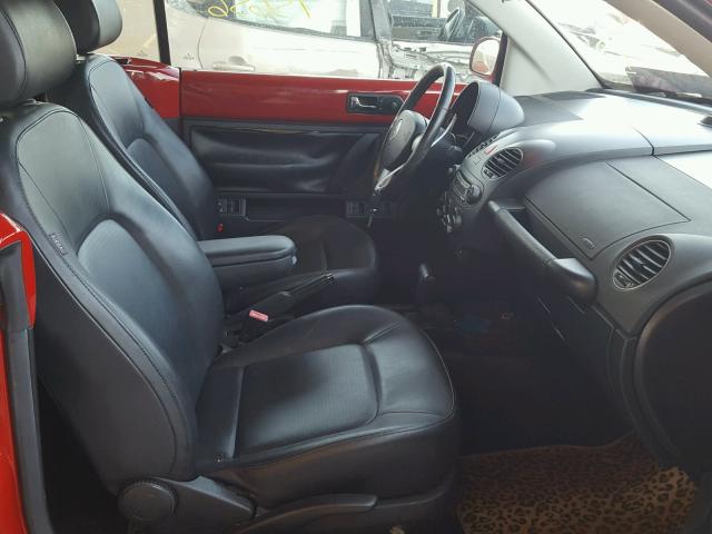 3VWRF31Y28M414575 - 2008 VOLKSWAGEN NEW BEETLE წითელი ფოტო 5