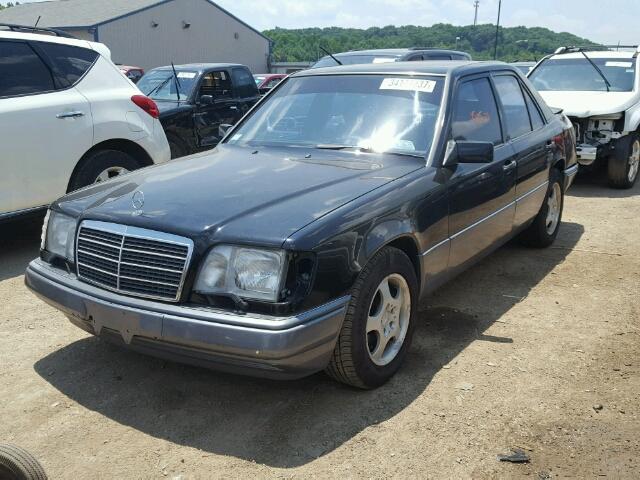 WDBEA34E3SC221702 - 1995 MERCEDES-BENZ E 420 BASE BLACK photo 2