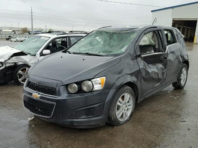 1G1JC6SH7F4120048 - 2015 CHEVROLET SONIC LT CHARCOAL photo 2