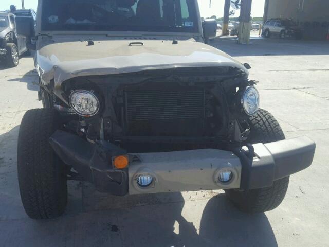 1C4AJWBG5HL605740 - 2017 JEEP WRANGLER S TAN photo 9