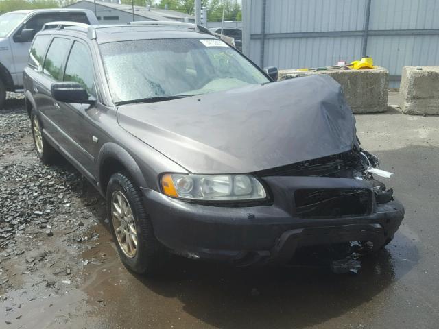 YV1SZ592251175426 - 2005 VOLVO XC70 GRAY photo 1