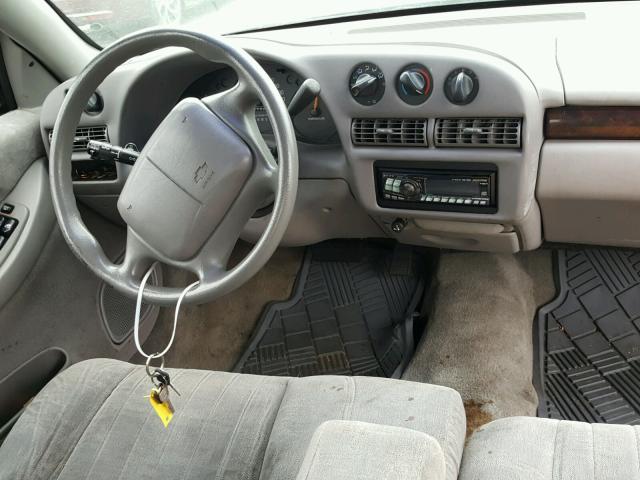 2G1WL52M4V1108530 - 1997 CHEVROLET LUMINA BAS მწვანე ფოტო 9