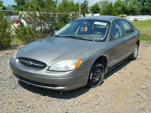 1FAFP55U21G188470 - 2001 FORD TAURUS SES GREEN photo 2