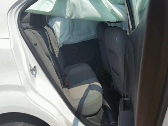 1G1JA5SH0D4114735 - 2013 CHEVROLET SONIC LS თეთრი ფოტო 6