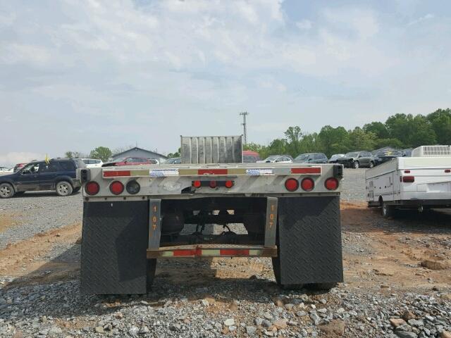 1UYFS248XYA261806 - 2000 UTILITY TRAILER GRAY photo 5