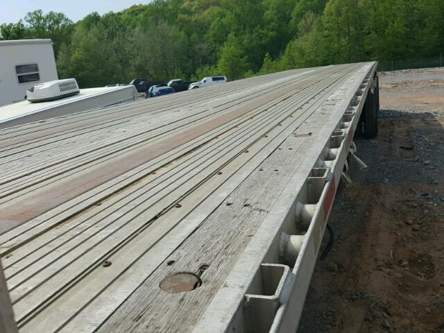 1UYFS248XYA261806 - 2000 UTILITY TRAILER GRAY photo 8