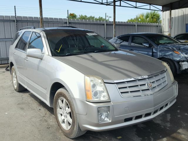 1GYEE637360148035 - 2006 CADILLAC SRX SILVER photo 1