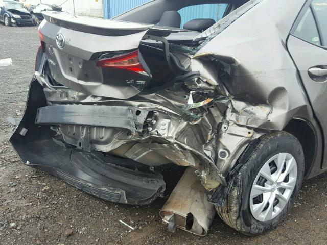 2T1BPRHE6HC892801 - 2017 TOYOTA COROLLA LE 灰色 照片 9