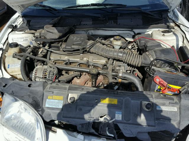 1G1JC524817250435 - 2001 CHEVROLET CAVALIER B WHITE photo 7