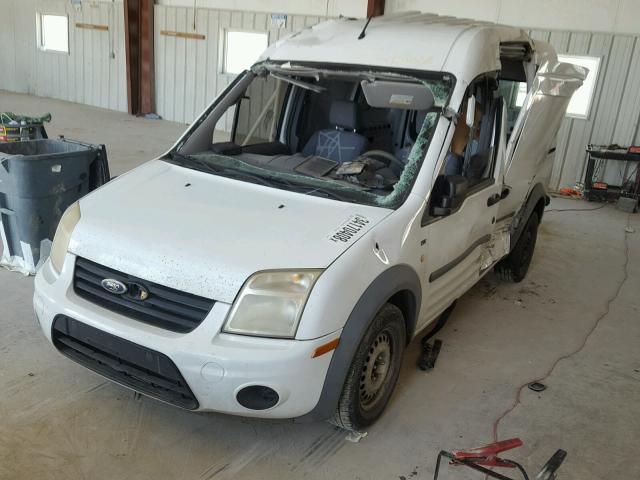 NM0LS7DN6AT030929 - 2010 FORD TRANSIT CO WHITE photo 2