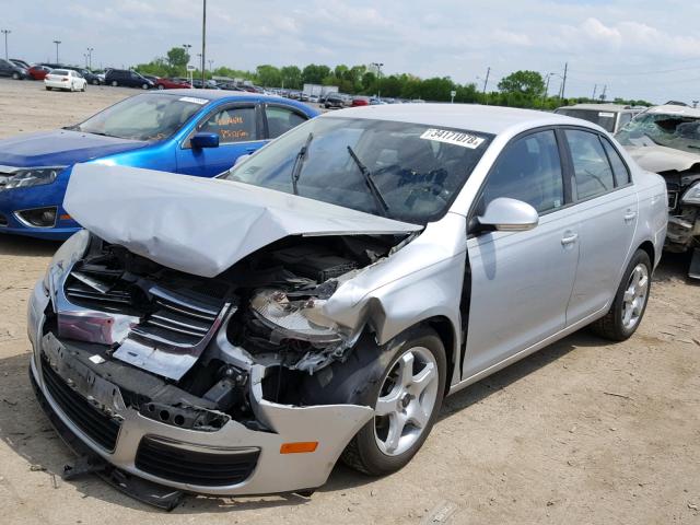 3VWPF71K77M070346 - 2007 VOLKSWAGEN JETTA 2.5 SILVER photo 2