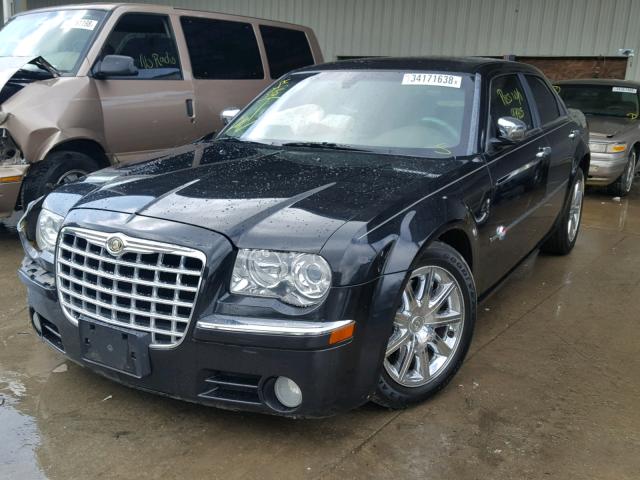 2C3LA63H57H804545 - 2007 CHRYSLER 300C BLACK photo 2