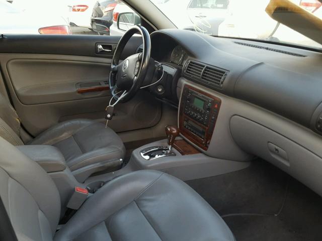 WVWYH63BX3E151088 - 2003 VOLKSWAGEN PASSAT GLX 绿色 照片 5