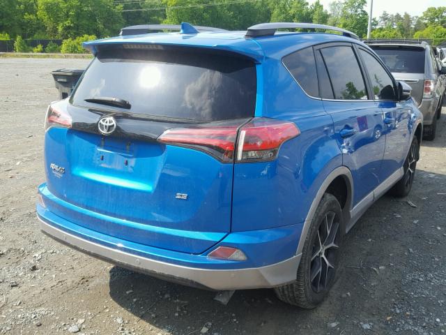 2T3NFREV6HW367098 - 2017 TOYOTA RAV4 SE BLUE photo 4