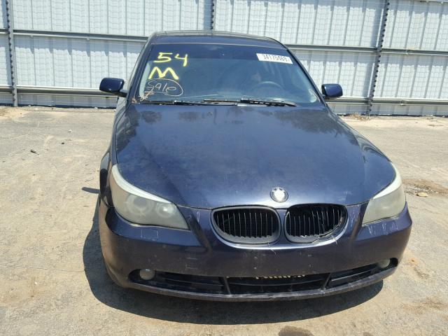 WBANB33564B088441 - 2004 BMW 545 I BLUE photo 9