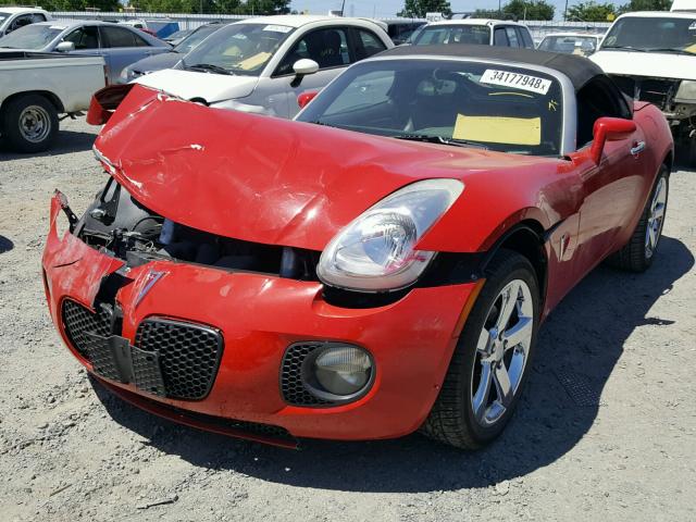 1G2MG35X07Y129733 - 2007 PONTIAC SOLSTICE G RED photo 2