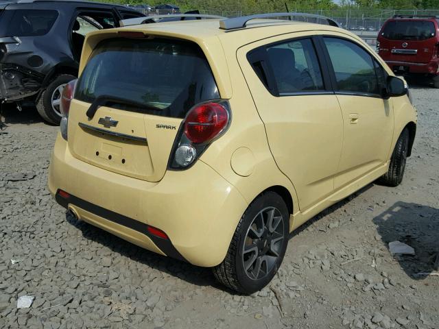 KL8CF6S94EC458729 - 2014 CHEVROLET SPARK 2LT YELLOW photo 4