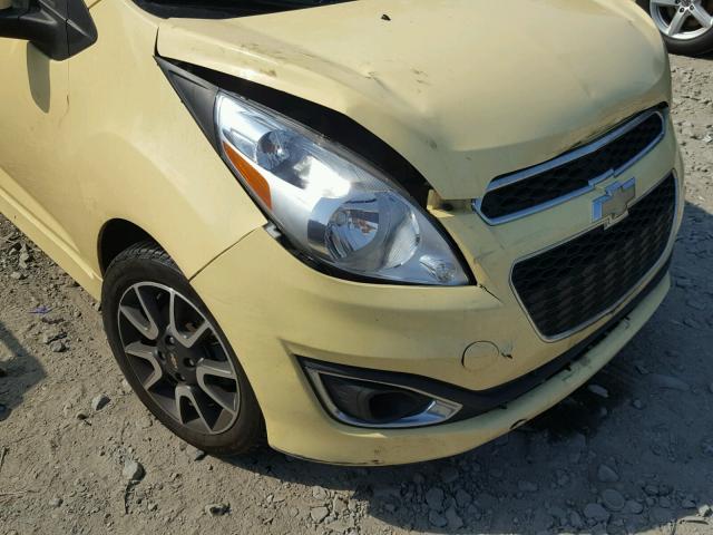 KL8CF6S94EC458729 - 2014 CHEVROLET SPARK 2LT YELLOW photo 9