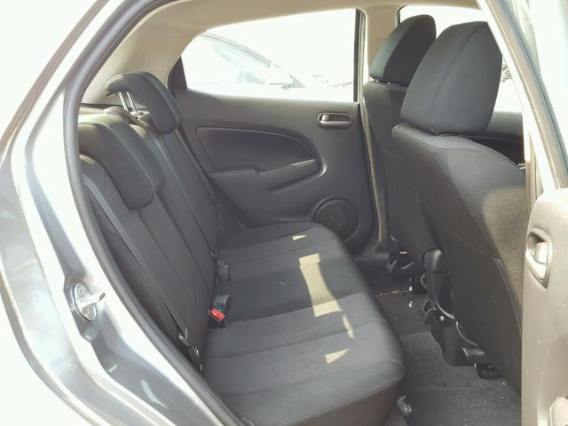 JM1DE1KY2E0188992 - 2014 MAZDA MAZDA2 SPO 银色 照片 6