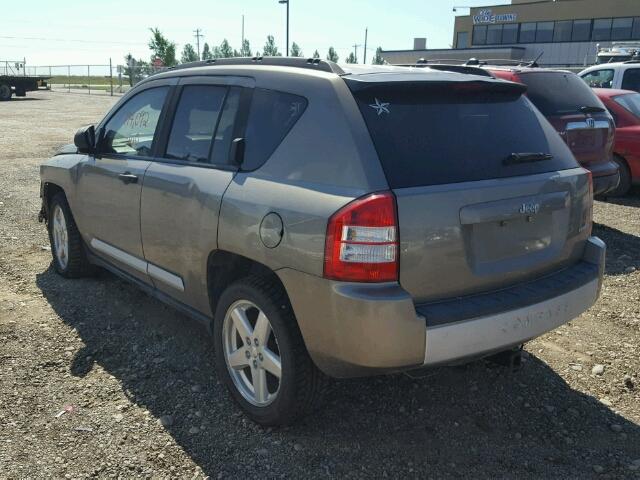 1J8FT57W78D737492 - 2008 JEEP COMPASS LI GOLD photo 3