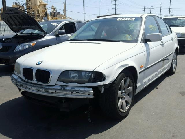 WBAAM3346YFP78589 - 2000 BMW 323 I WHITE photo 9