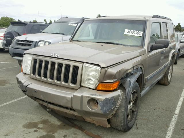 1J8HG48K36C257665 - 2006 JEEP COMMANDER TAN photo 2
