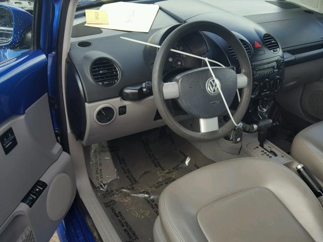 3VWCK31C25M405635 - 2005 VOLKSWAGEN NEW BEETLE 蓝色 照片 9
