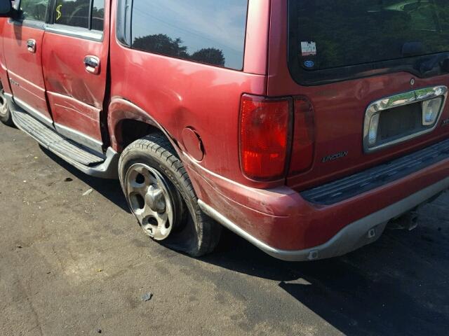 5LMEU27R71LJ33616 - 2001 LINCOLN NAVIGATOR RED photo 9