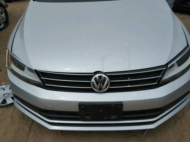 3VW2K7AJ9FM310900 - 2015 VOLKSWAGEN JETTA BASE SILVER photo 7