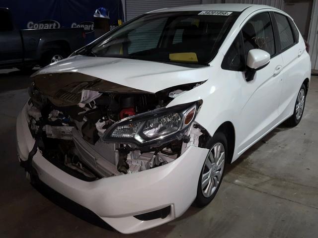 3HGGK5H50FM716412 - 2015 HONDA FIT LX أبيض صورة 2