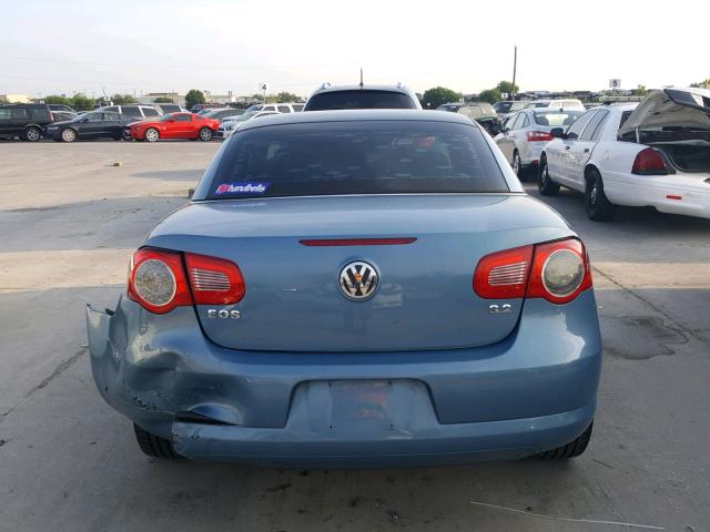 WVWDB71FX7V033883 - 2007 VOLKSWAGEN EOS 3.2L S BLUE photo 10