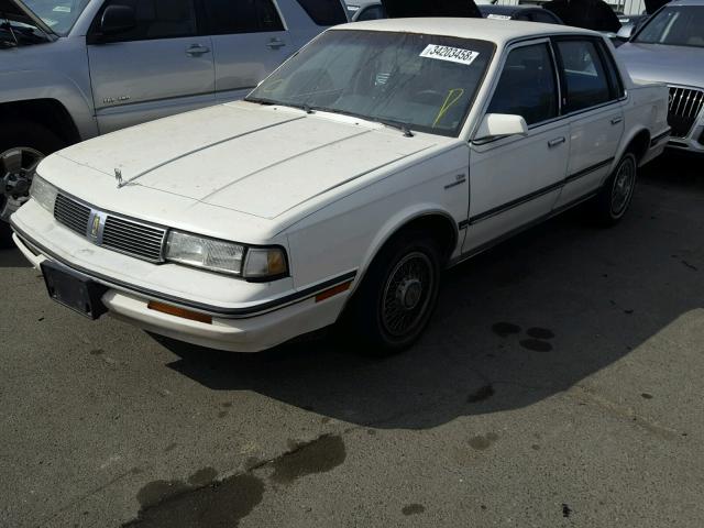 2G3AM5138J9304165 - 1988 OLDSMOBILE CUTLASS CI 白色 照片 2