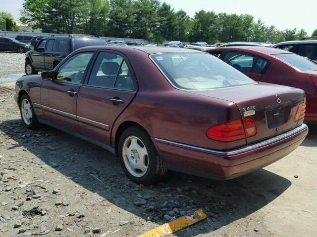 WDBJF72F6VA091241 - 1997 MERCEDES-BENZ E 420 MAROON photo 3