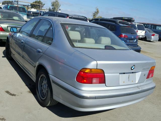 WBADD6323WBW46942 - 1998 BMW 528 I AUTO SILVER photo 3