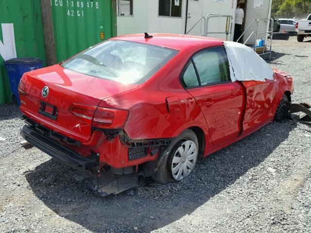 3VW2K7AJXFM299776 - 2015 VOLKSWAGEN JETTA BASE 红色 照片 4