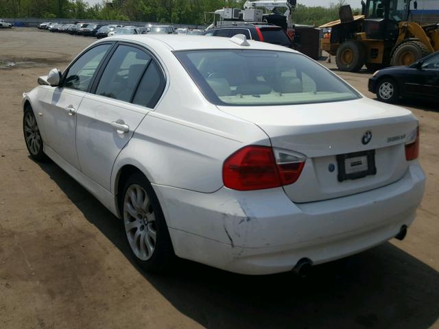 WBAVD53558A284906 - 2008 BMW 335 XI WHITE photo 3