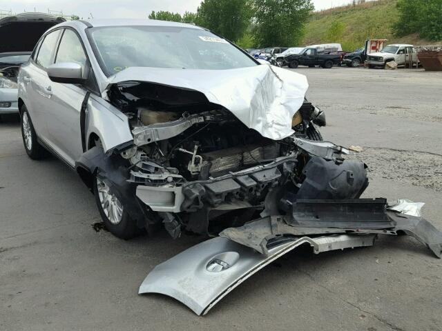 1FAHP3F29CL395393 - 2012 FORD FOCUS SILVER photo 1