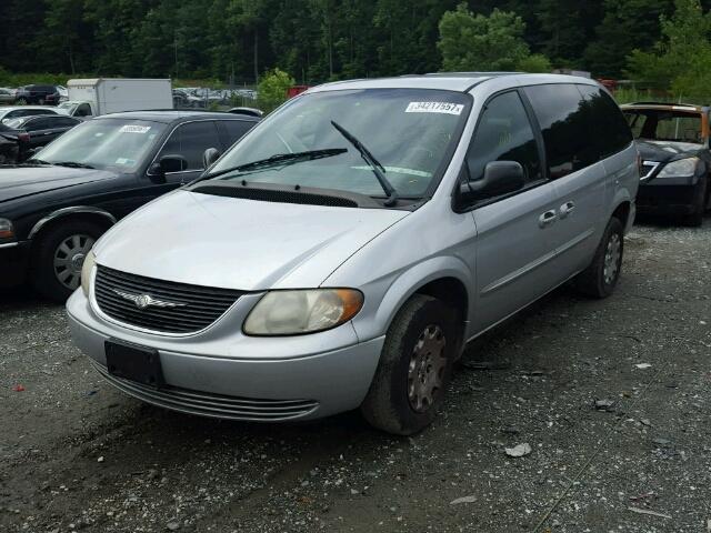 2C4GP44333R268184 - 2003 CHRYSLER TOWN & COU SILVER photo 2