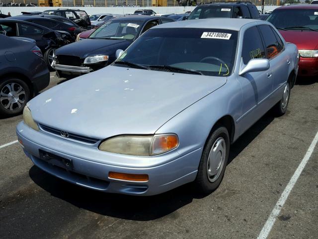 JT2BG12K7T0371064 - 1996 TOYOTA CAMRY DX BLUE photo 2