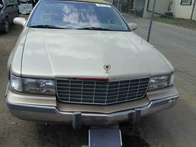 1G6DW52P0TR713135 - 1996 CADILLAC FLEETWOOD GOLD photo 9