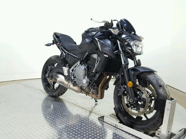 JKAEREG16HDA00321 - 2017 KAWASAKI ER650 G BLACK photo 2