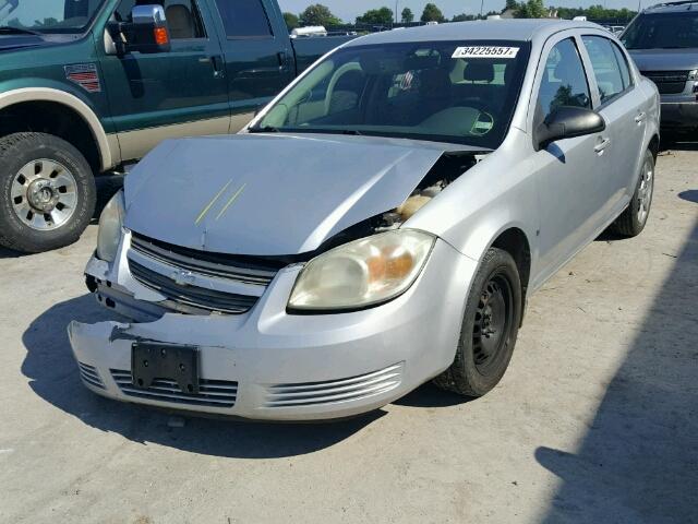 1G1AK55F977343666 - 2007 CHEVROLET COBALT LS SILVER photo 2