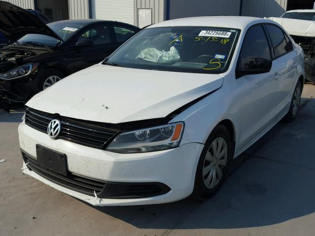 3VW2K7AJ1EM308749 - 2014 VOLKSWAGEN JETTA BASE 白色 照片 2