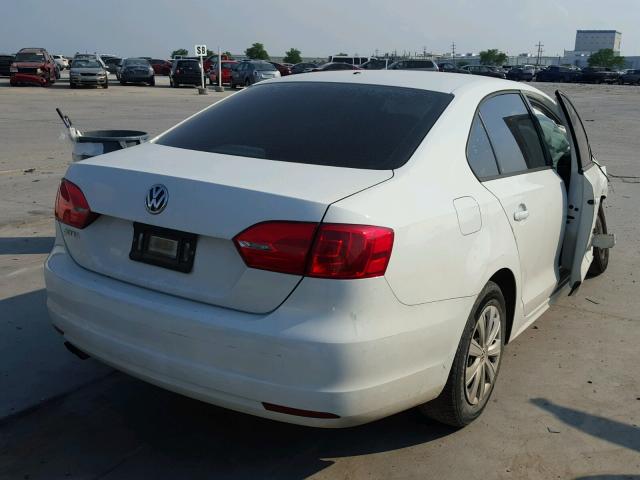 3VW2K7AJ1EM308749 - 2014 VOLKSWAGEN JETTA BASE 白色 照片 4